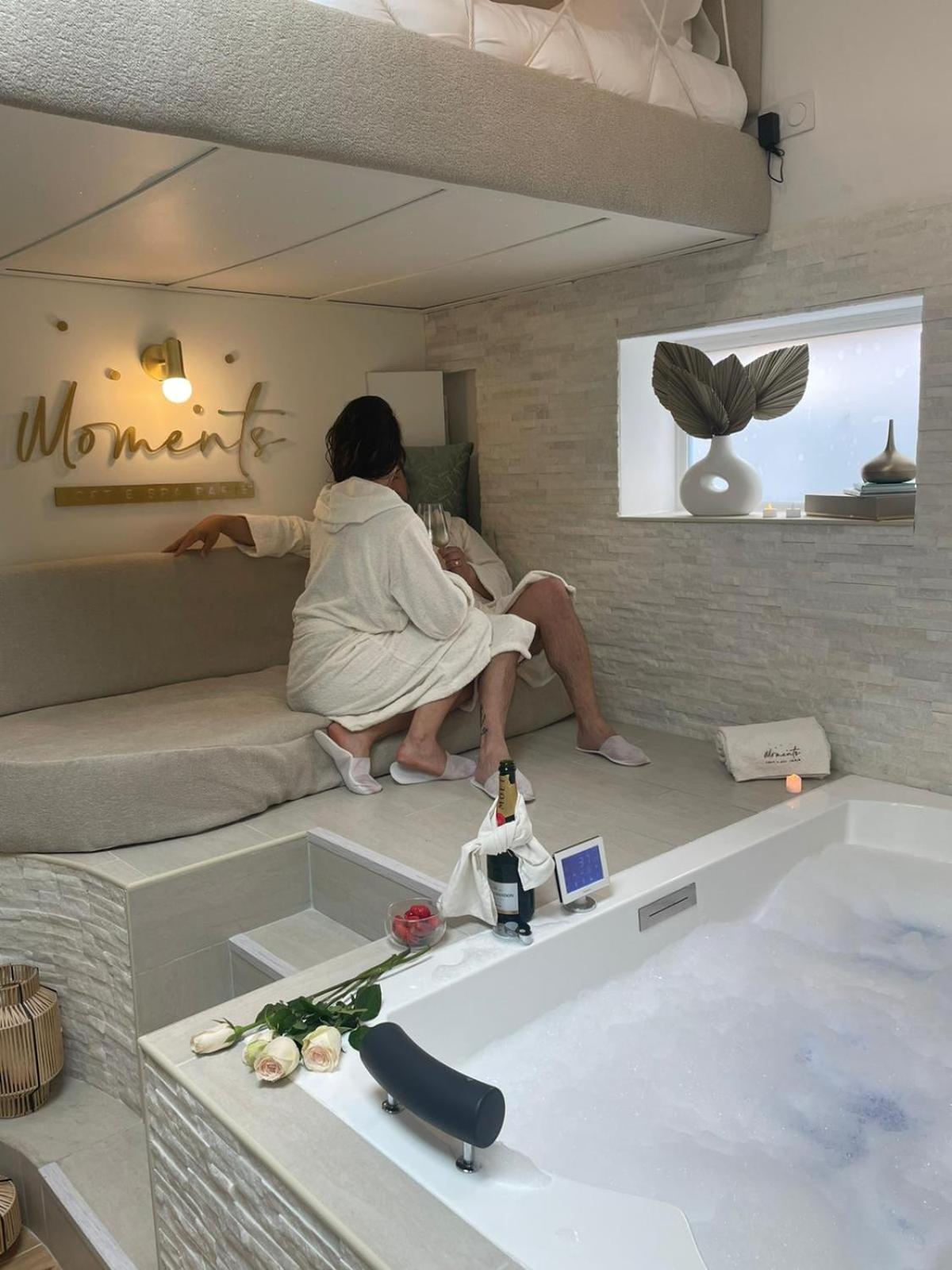Moments Loft & Spa Paris Montesson Exterior photo